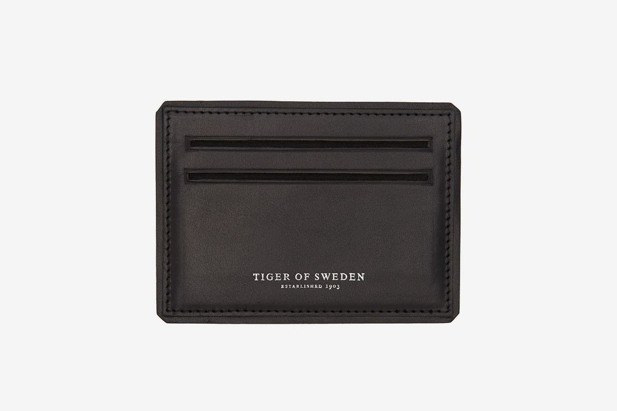 The 10 Best Card Holder Wallets to Buy Online Right Now