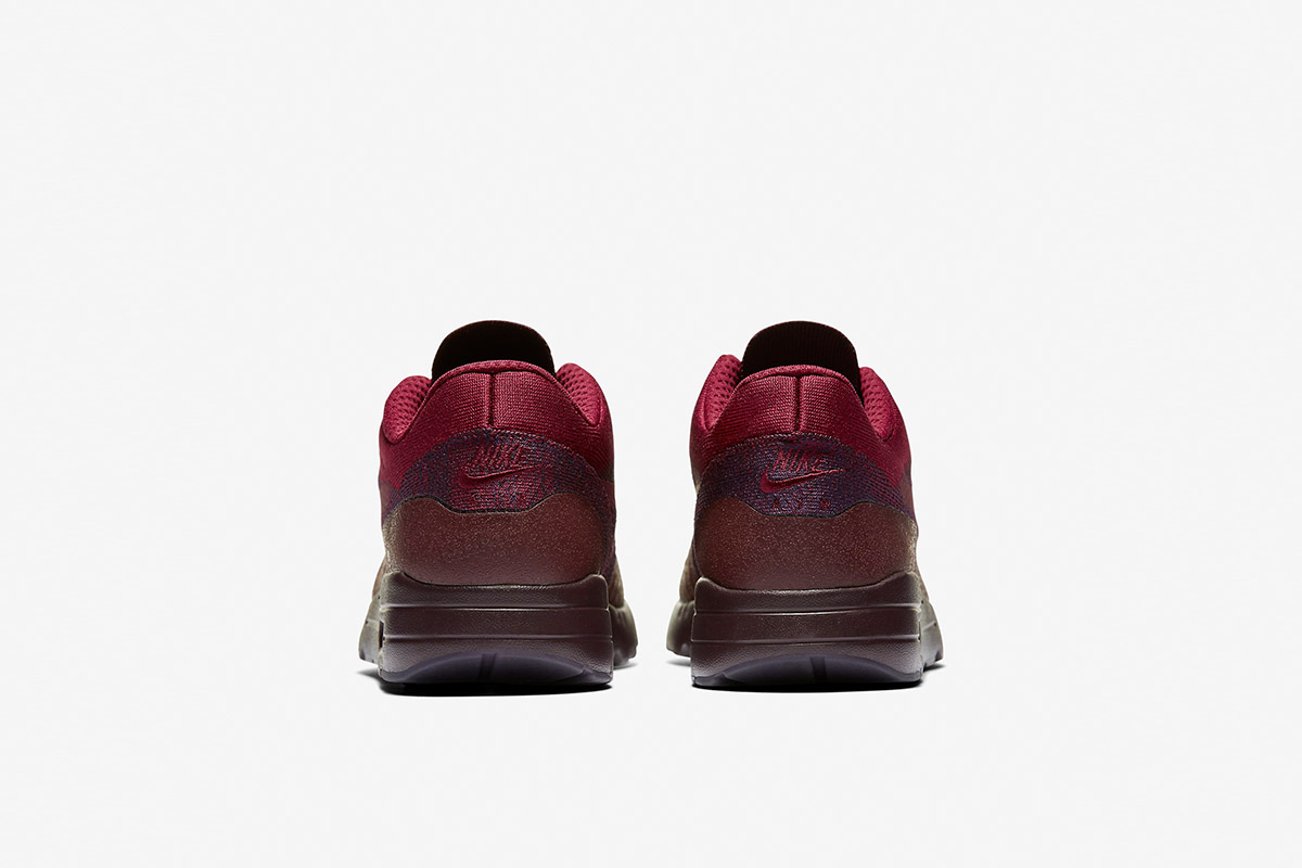 nike air max desert ochre